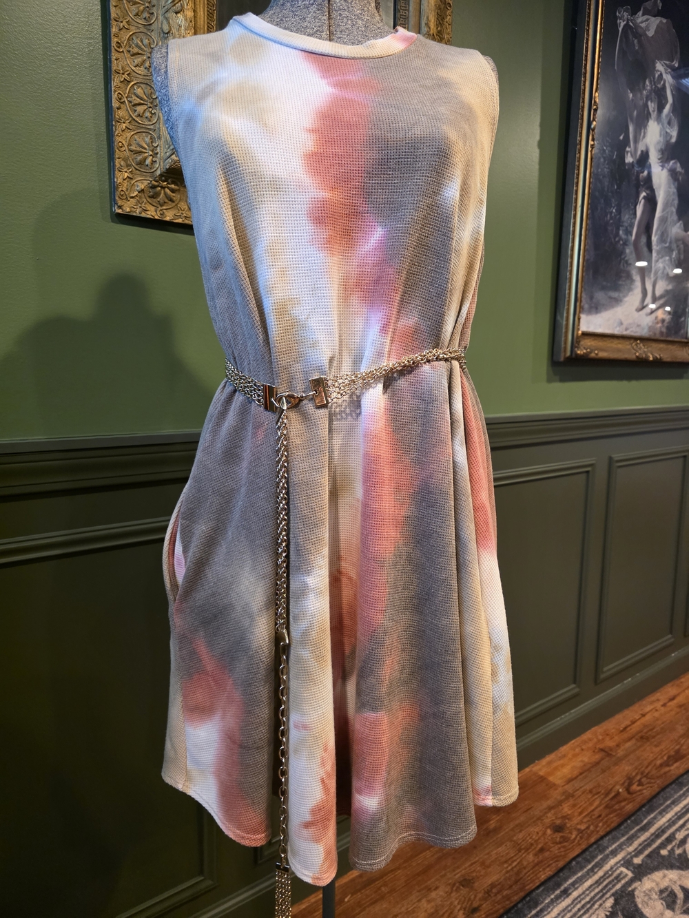 Sleeveless Tie-Dye Knit Dress in Rust Red, White & Gray